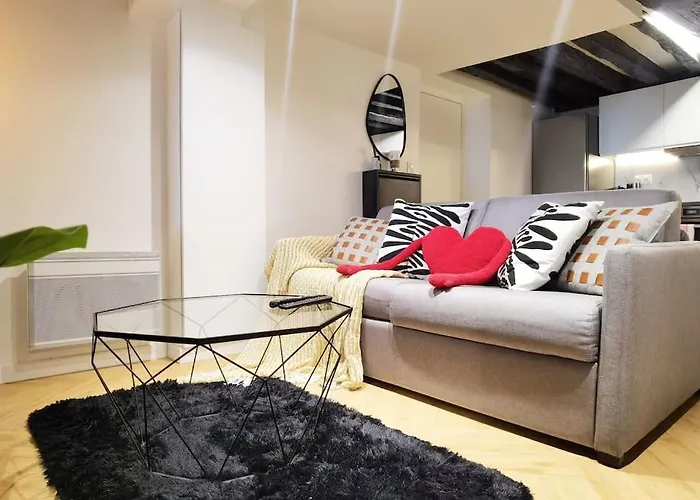 60m2 New Designed 2 Bdrs Heart Of 75002 N2-108 Appartamento